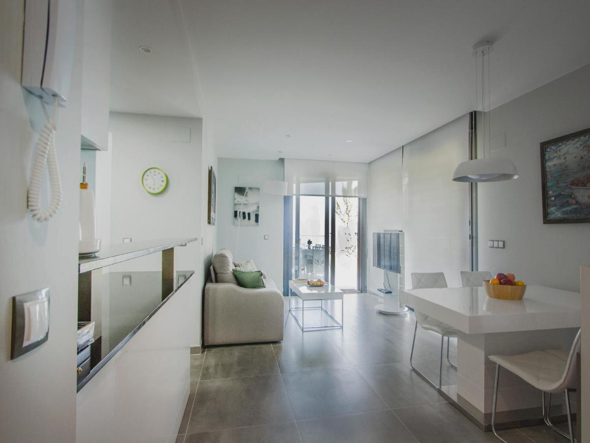 Infinity Luxury Sea View Apartment With Private Garden Arenales del Sol Esterno foto